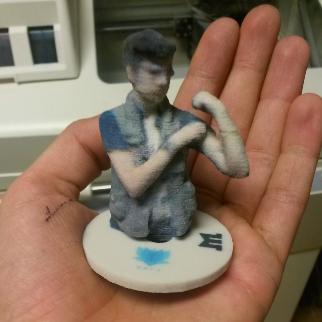 3d scanned and powder printed figurine I made with Taylor Ratliff at Mecca Design.